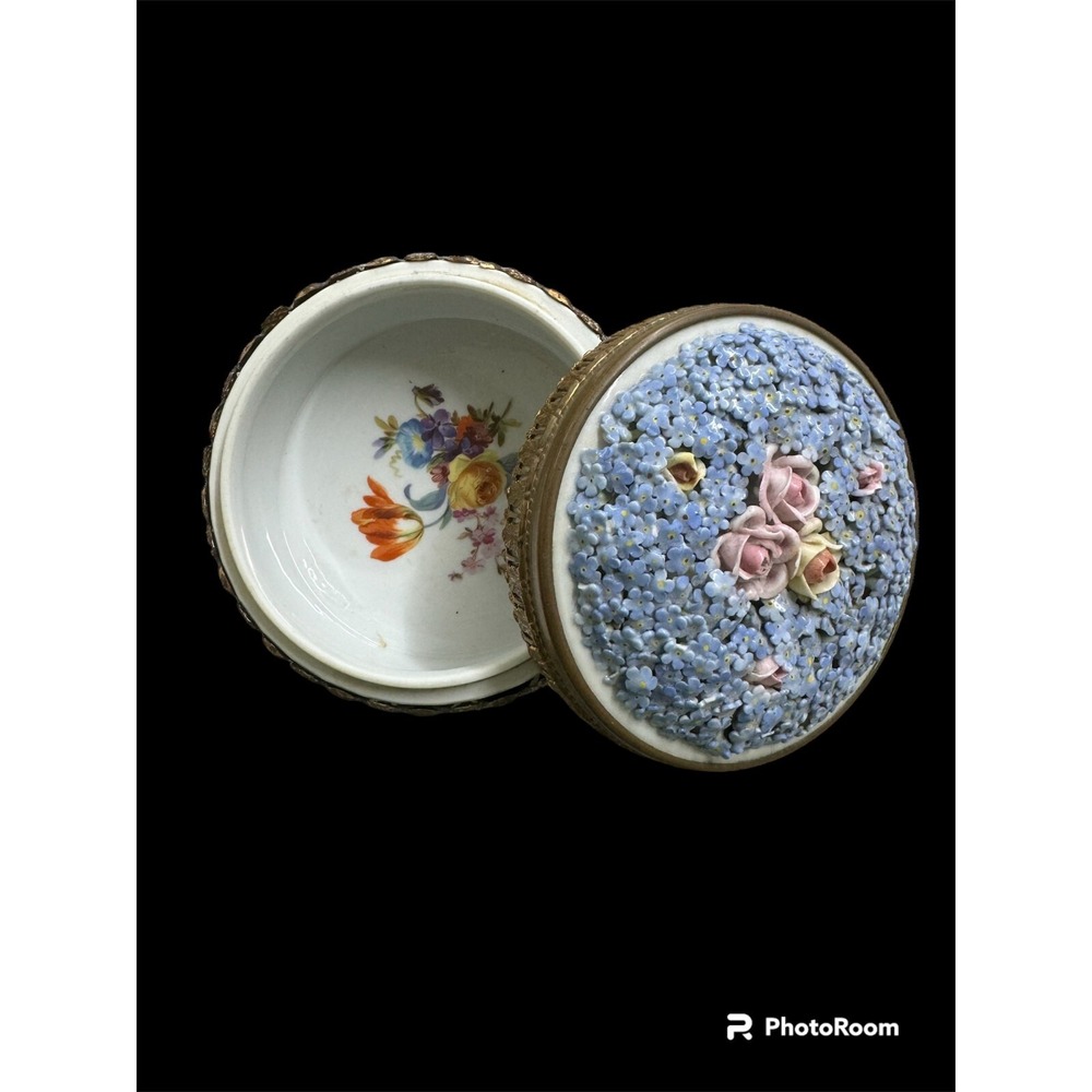 Gilt Bronze Dresden Elfinware Germany Porcelain Powder Box w/blue flowers